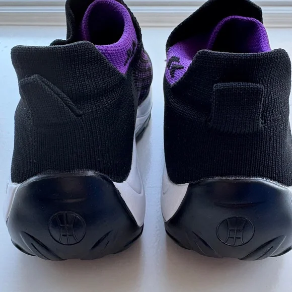 RUNNING SHOES 🖤💜 - Picture 2 of 5